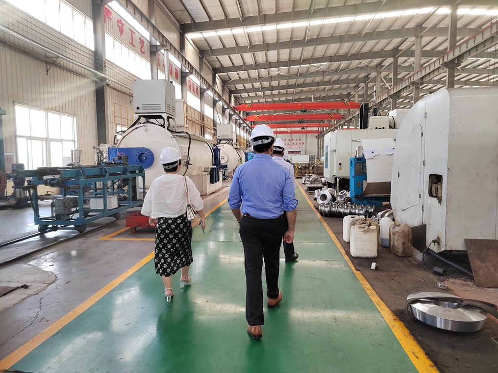 印度客户来济南金品轧辊模具有限公司考察并洽谈轧辊项目1.jpg